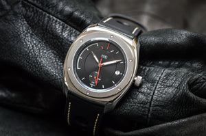 STREAMLINER, BLACK DIAL