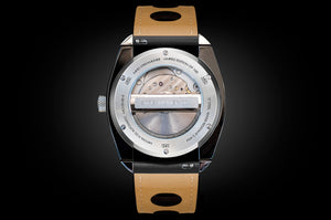 STREAMLINER, BLACK DIAL